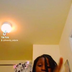 Meet your Posher, Calycia